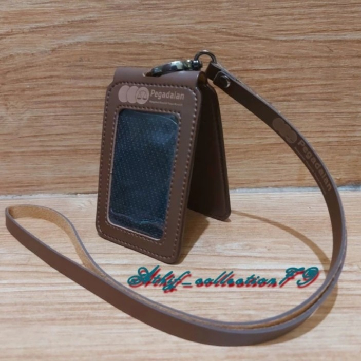 Holder Id Card Pegadaian / Kalung Id Card Pegadaian Model Lipat Cokelat