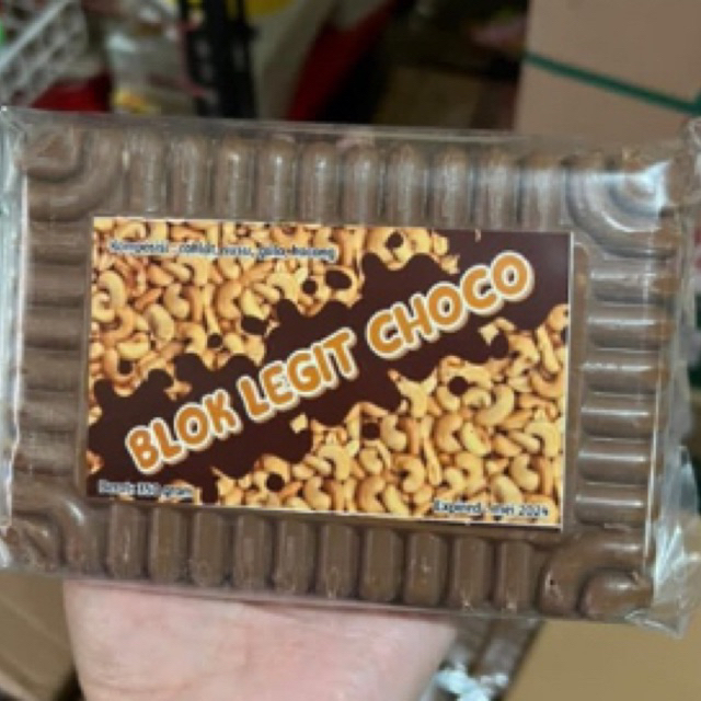 coklat blok Silverqueen Almond 350g