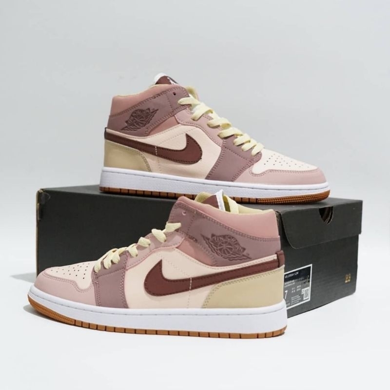 SEPATU CEWEK NIKE AIR JORDAN 1 MID DARK PONY