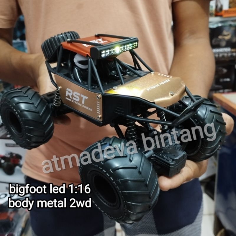 Mainan Mobil Remote Control / Mobil RC Jeep Rubicon / Mainan Keluarga / Mobil RC Batre Cash Body Metal Alloy / Mainan Murah Surabaya