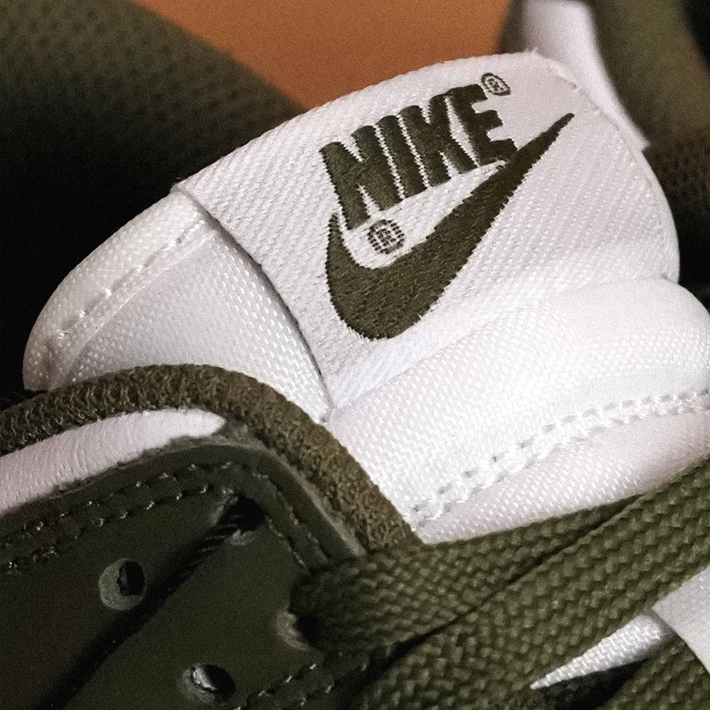 Dunk Low Medium Olive Green