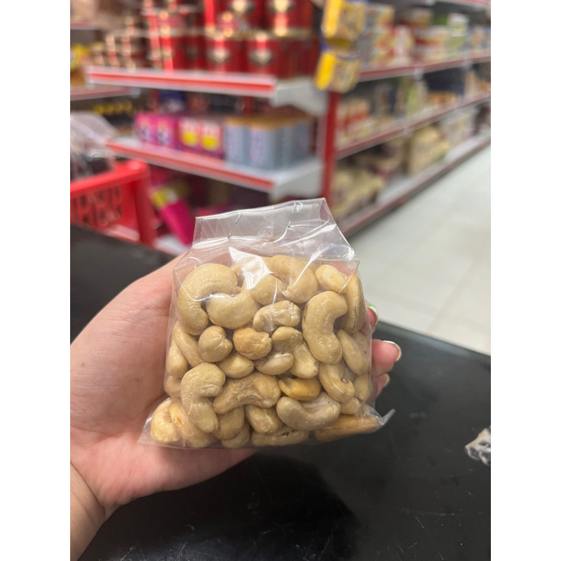 

Kacang Mete Mentah 100gr