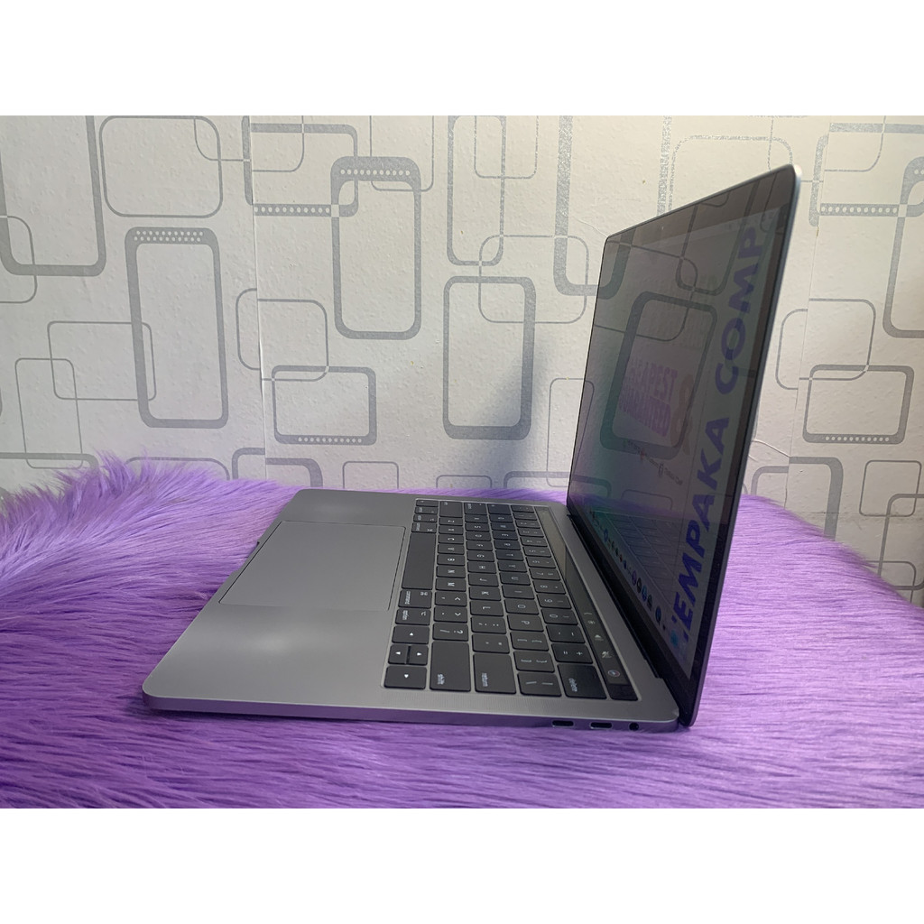 MacBook Pro Retina 2016 13in Core i7 16GB SSD 512GB TouchBar Not 2017