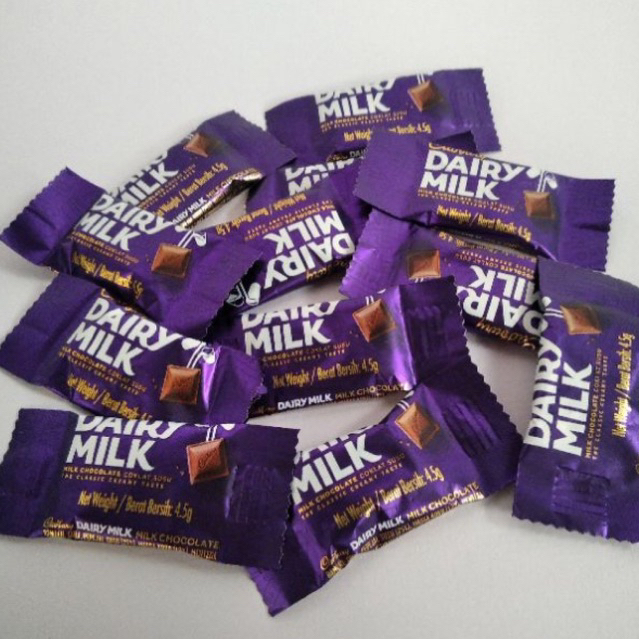 

CADBURY DIARY MILK COKLAT SUSU 4.5GR ECER