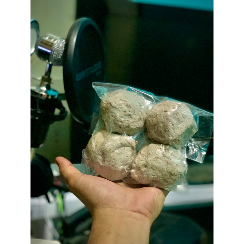

BASO IKAN BAHARI BANDUNG JUMBO ORI 4 BUTIR