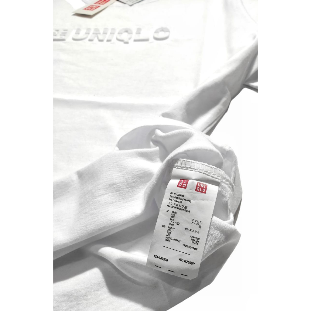 T-Shirt Uniqlo Embos l Kaos Uniqlo Sablon Timbul Maroon Premium Quality