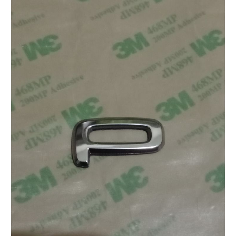 emblem logo timbul scoopy huruf "P"  k2f  honda scoopy 2021-2022 original