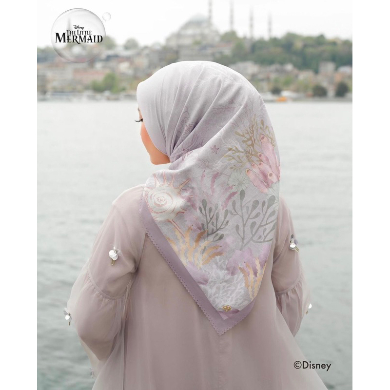 Geulis Little Mermaid scarf