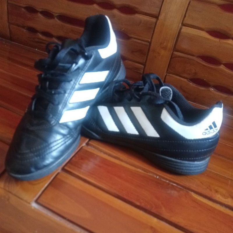 Sepatu Futsal Adidas Anak