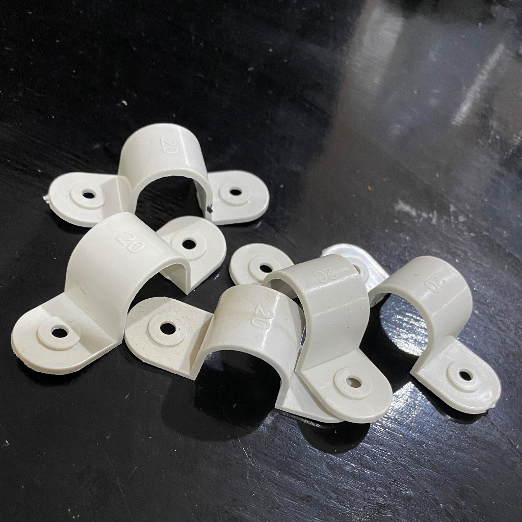 Klem pipa conduit 20mm Klem Pipa Listrik 20 mm klem PVC conduit konduit Polos Putih