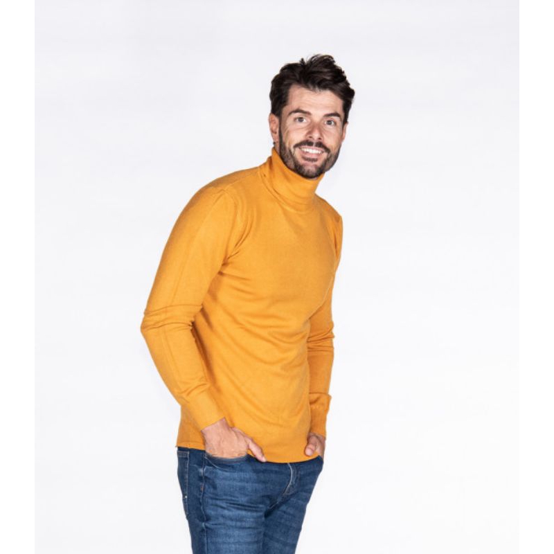KAOS TURTLE NECK HITAM PUTIH PRIA TANGAN PANJANG