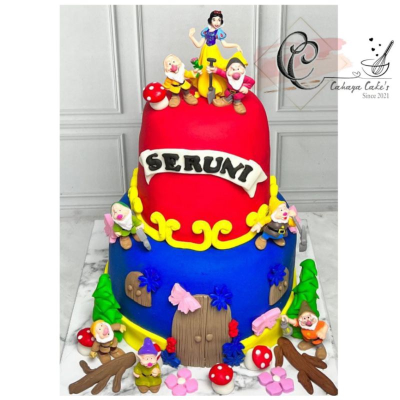 

Kue Ulang Tahun Snow White / Snow White Cake / Kue Ultah Karakter Snow White