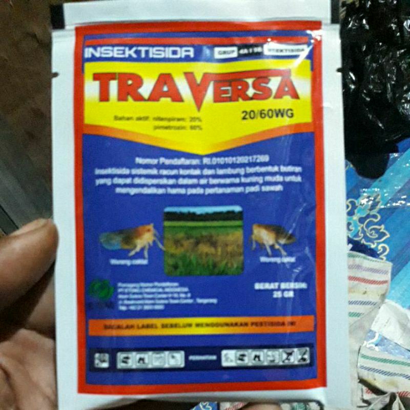 Obat wereng Traversa 20/60 WG