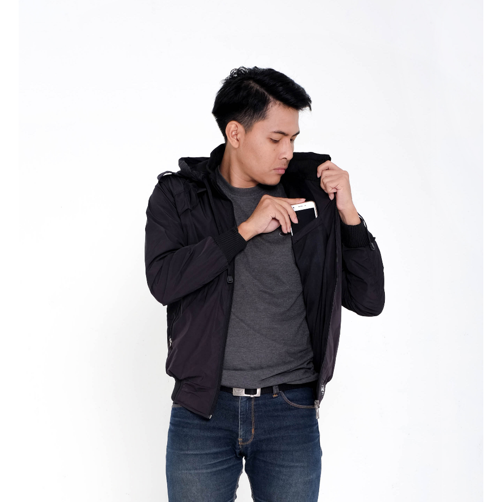 Justrue Jaket Parasut Pria Polos Waterproof Hitam