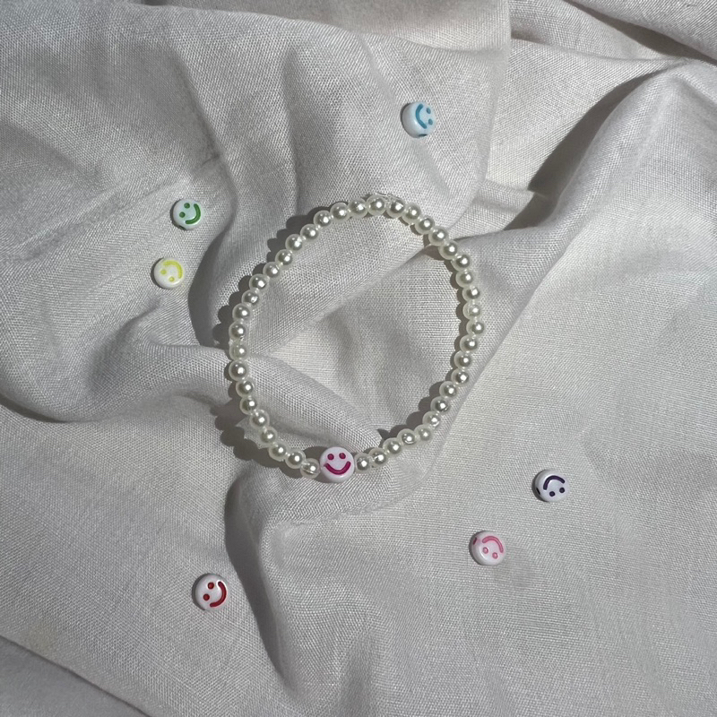 Gelang Manik smile | gelang mutiara | gelang smile | gelang elastis | gelang manik-manik simple | Br