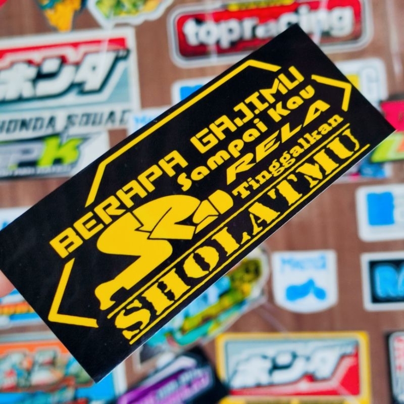 stiker berapa gajimu