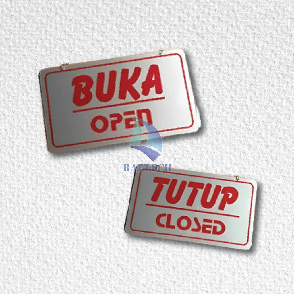 Akrilik buka tutup/ open closed (12'5 x 22 cm)