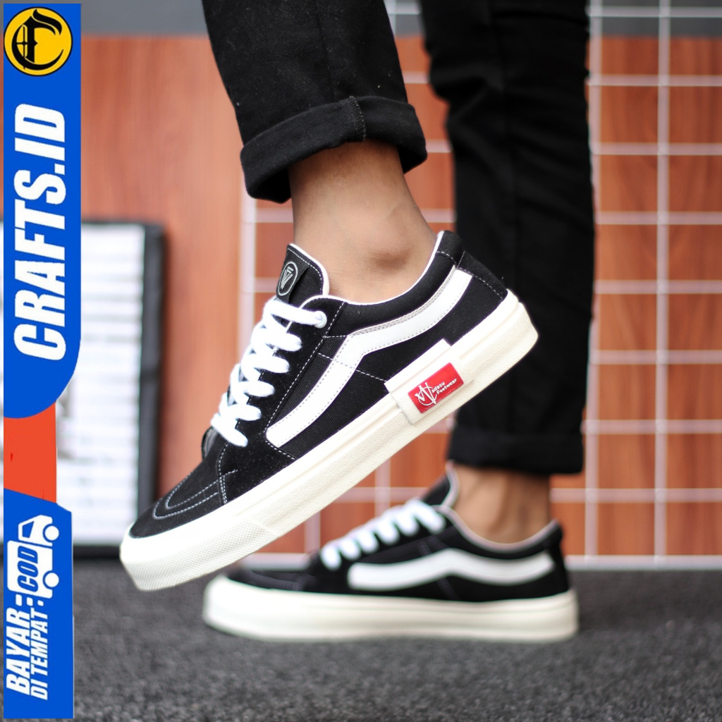 Big Size 38-47 Crafs - Sepatu Casual Kanvas Sneakers Ukuran Besar 38 39 40 41 42 43 44 45 46 47 Canvas Sneaker