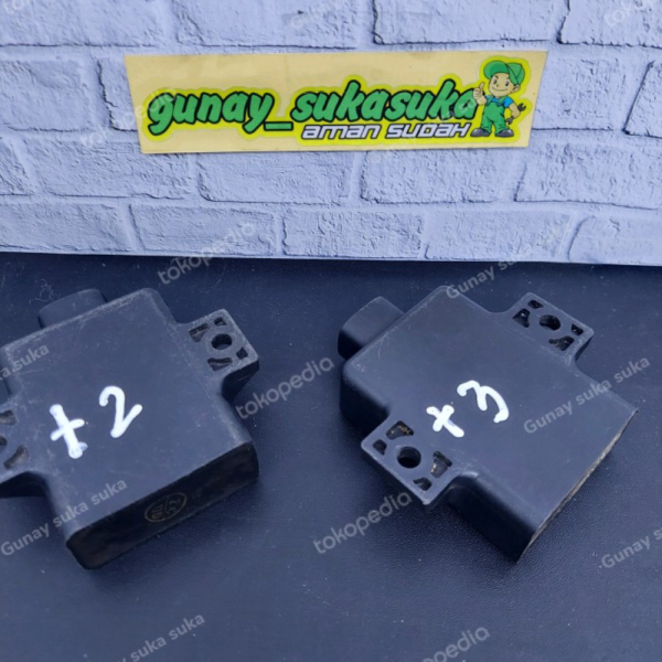 {Bekas} CDI Denso 1454 Ninja R SS RR ZX New RR Original Copotan Motor Kawasaki Diskon