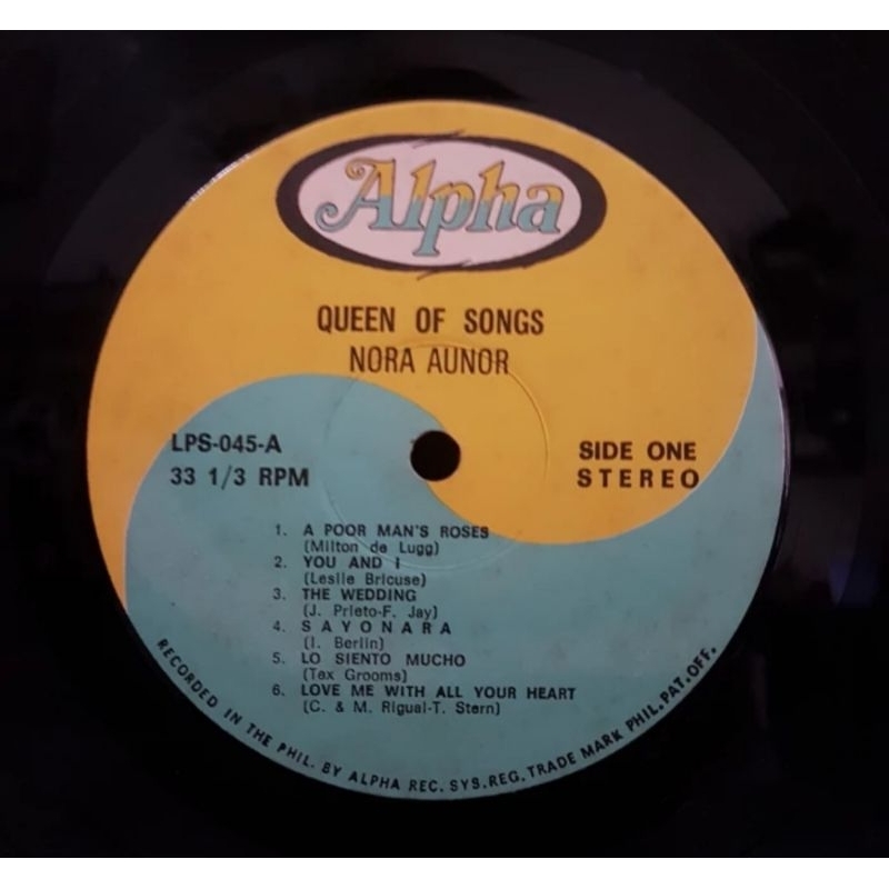 Vinyl Piringan Hitam 12 inch Nora Aunor-Queen Of Songs