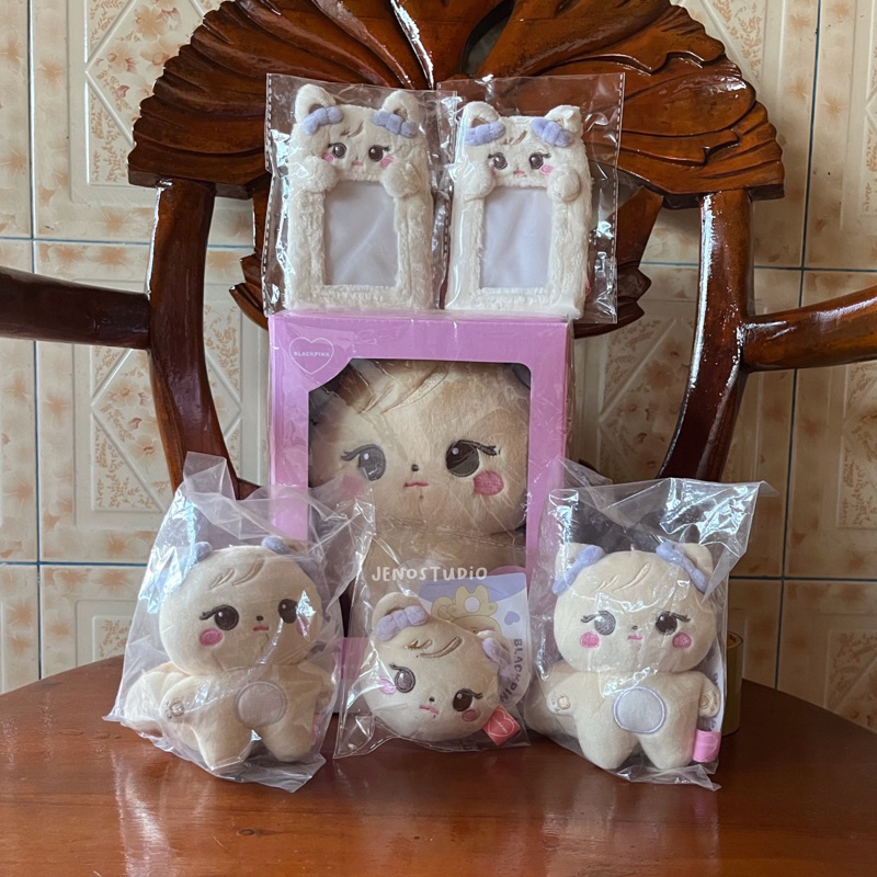 rosé blackpink born pink md tour character chara rosie plush doll mini keyring card holder cahol squ