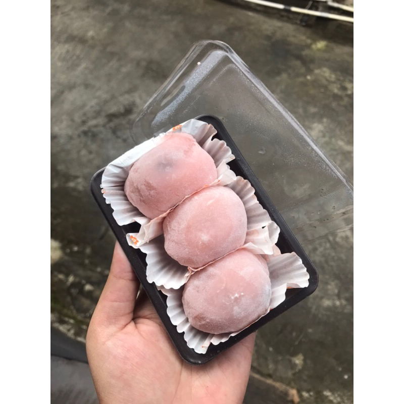 

DAIFUKU MOCHI STRAWBERRY & ANGGUR {READY SELASA 15 AGUSTUS}