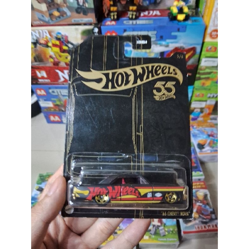 Hot Wheels 55 TH 66 CHEVY NOVA
