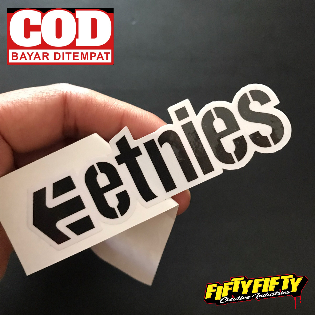 Stiker Print Cut ETNIES Stiker Printing Laminasi Glossy Stiker Motor Mobil Helm Sudah Membentuk Pola Desain