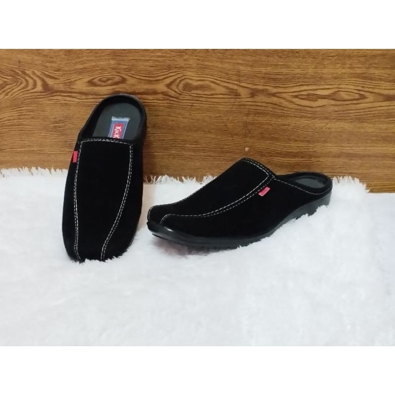 Sepatu Sandal Pria Slip On Flat Casual Formal Santai Kerja Kantor Elegan dan Trendy