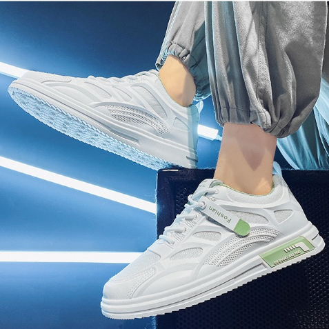 Highland Sepatu Sneakers Pria Original Tali Sepatu Fashion Kasual Trendy Import Sepatu Cowok Putih Lari Olahraga MC702