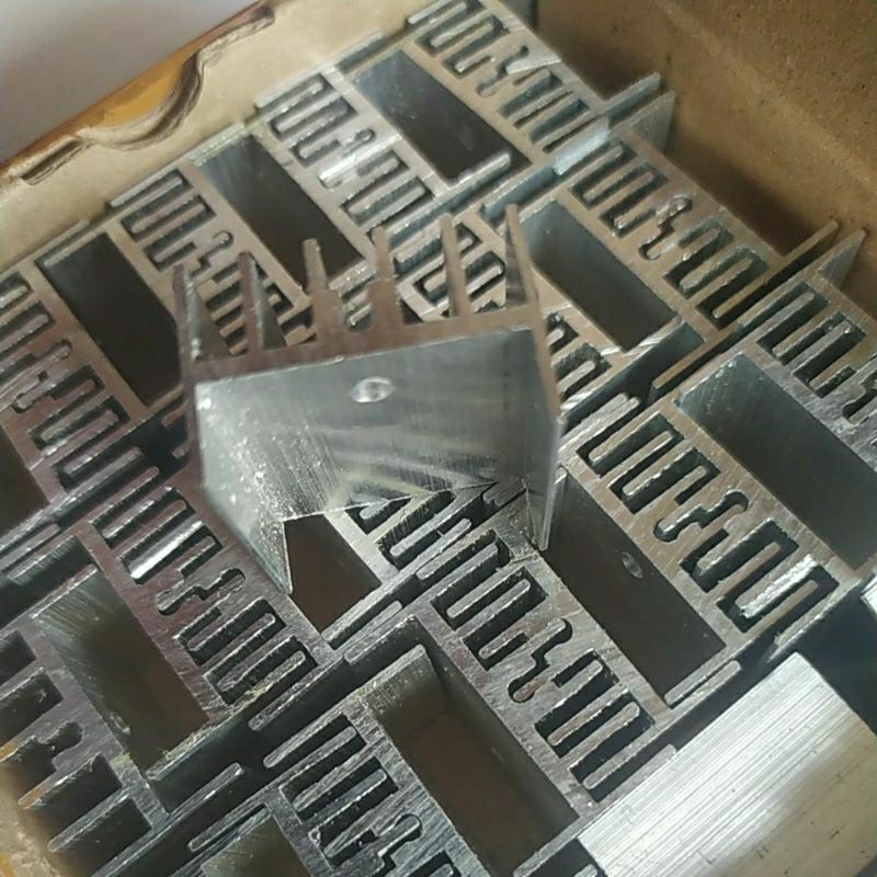 heatsink pendingin transistor tip, toshiba 5200