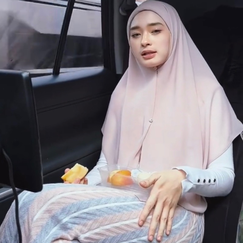 RNO - ATASAN RAJUT KNIT WANITA VARIASI MUTIARA KANCING Baju Rajut Wanita Kaos Import Wanita