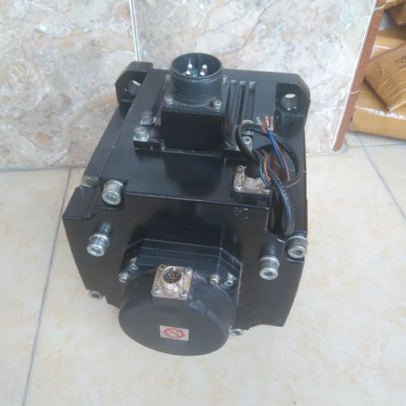 Ac Servo Motor Mitsubishi Type HG-352BJ 3.5Kw 2000Rpm