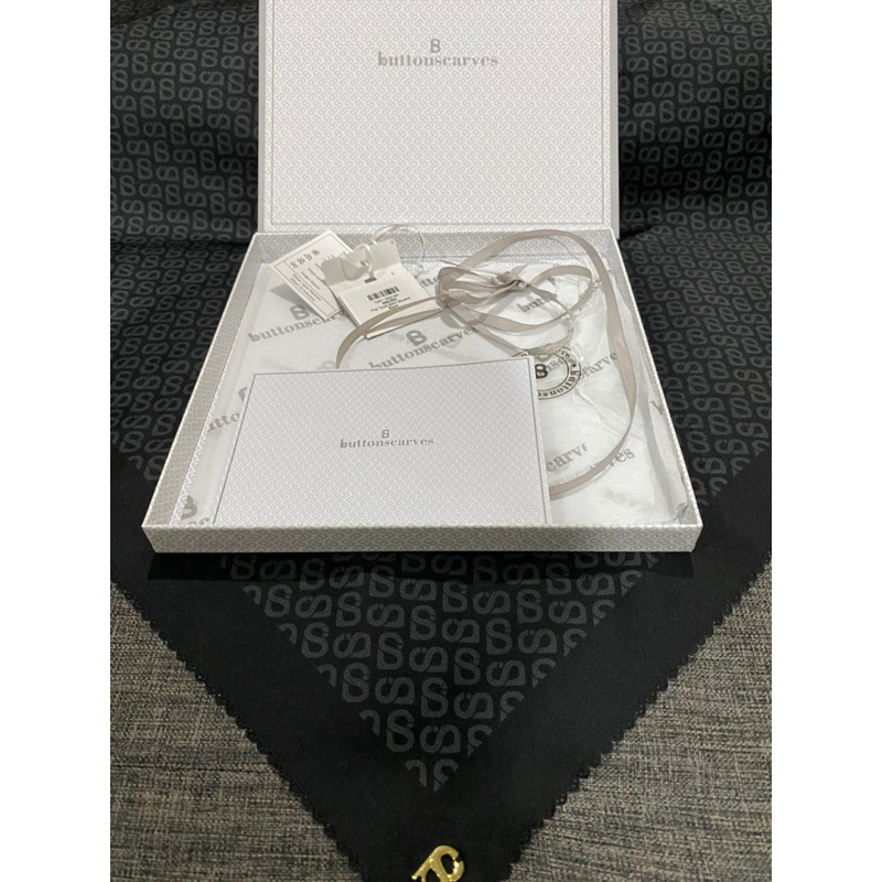 Buttonscarves The Tapis Satin Square - Black