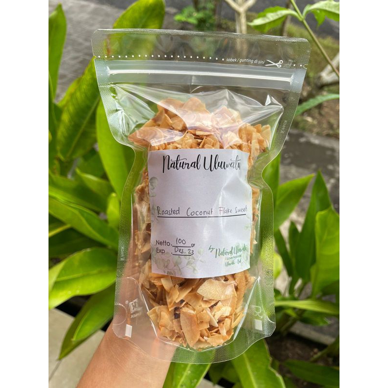 

Roasted Coconut Flakes Sweetened / Manis 100gram