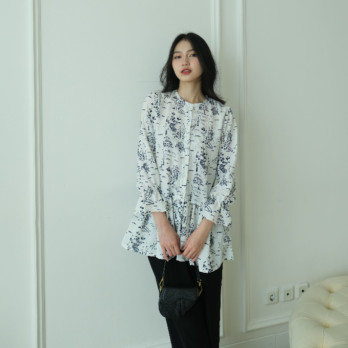 Shevira Tunik Blouse - Fashion Muslim - Ramadhan Collection - Tunik Wanita - Atasan Lengan Panjang - Casual Blouse - Office Top - Tunik Lebaran - Tunic Wanita Korea - Casual Blouse - Basic Blouse - Korean Style - Hijab Friendly