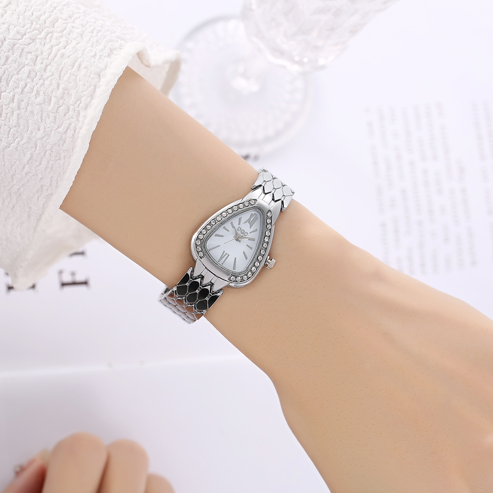 COD✅ Jam Tangan Wanita Analog Quartz Casual Fashion Strap Rantai Stainless Steel Import W258