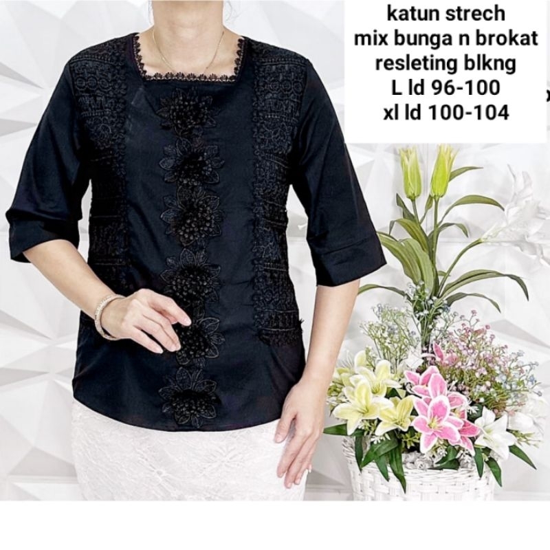 kebaya hitam kancing hidup