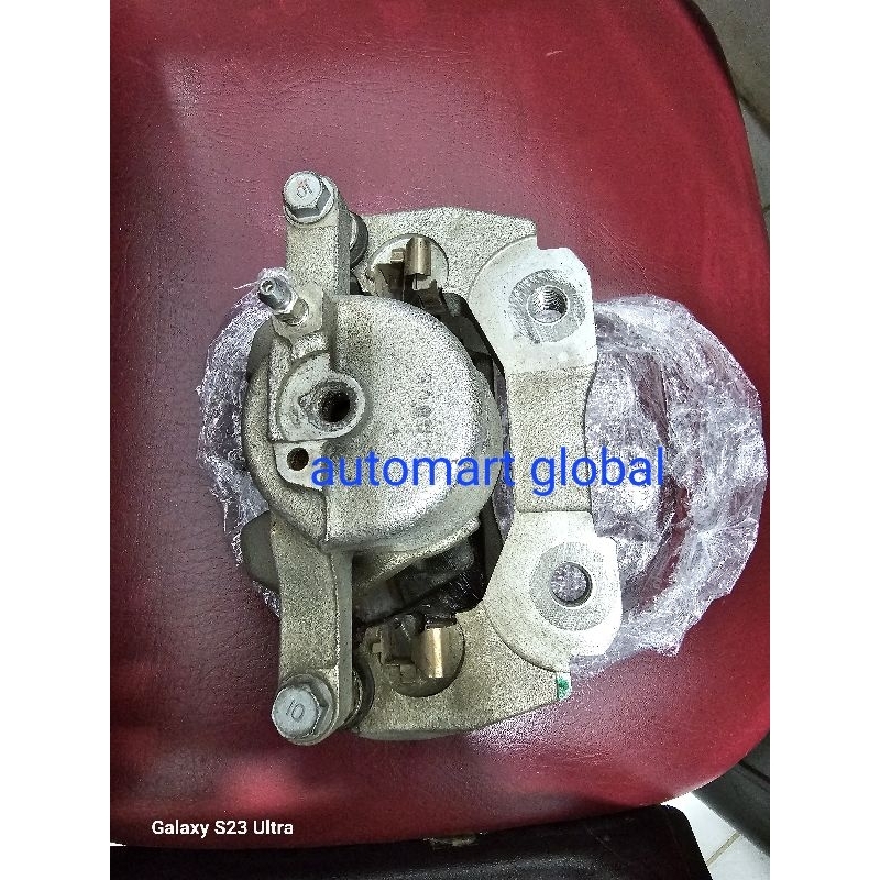 caliper rem innova reborn original copotan baru 1pc