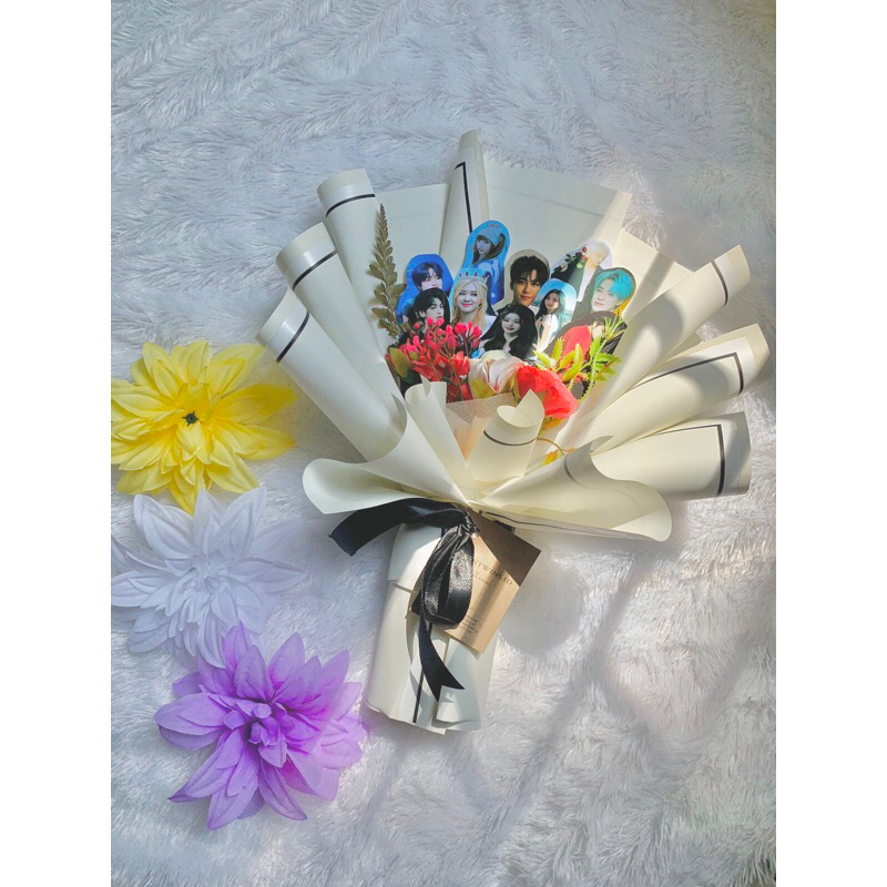 BOUQUET PLAROID | BOUQUET WISUDA