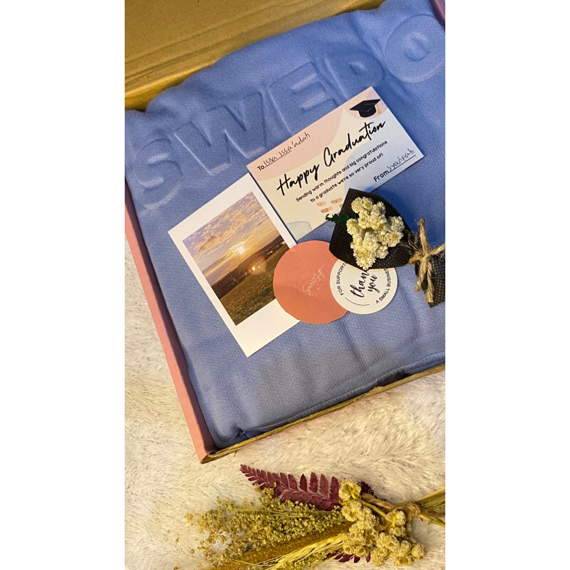 Hampers Hoodie wanita