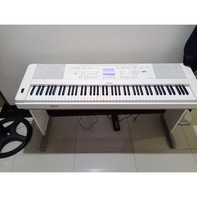 Yamaha DGX 660 Digital Piano