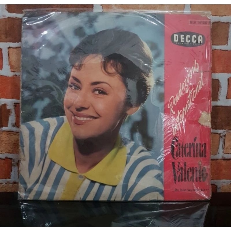 Vinyl Piringan Hitam 12 inch Caterina Valente-Du Bist Wunderbar