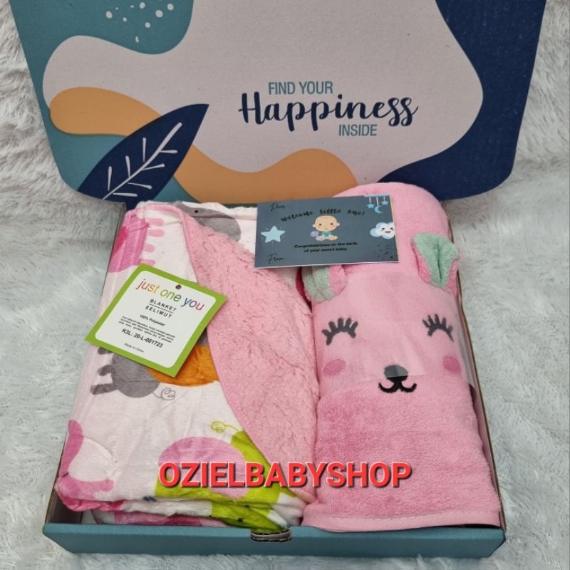 HAMPERS SET HANDUK DAN SELIMUT / KADO BAYI / KADO ULTAH