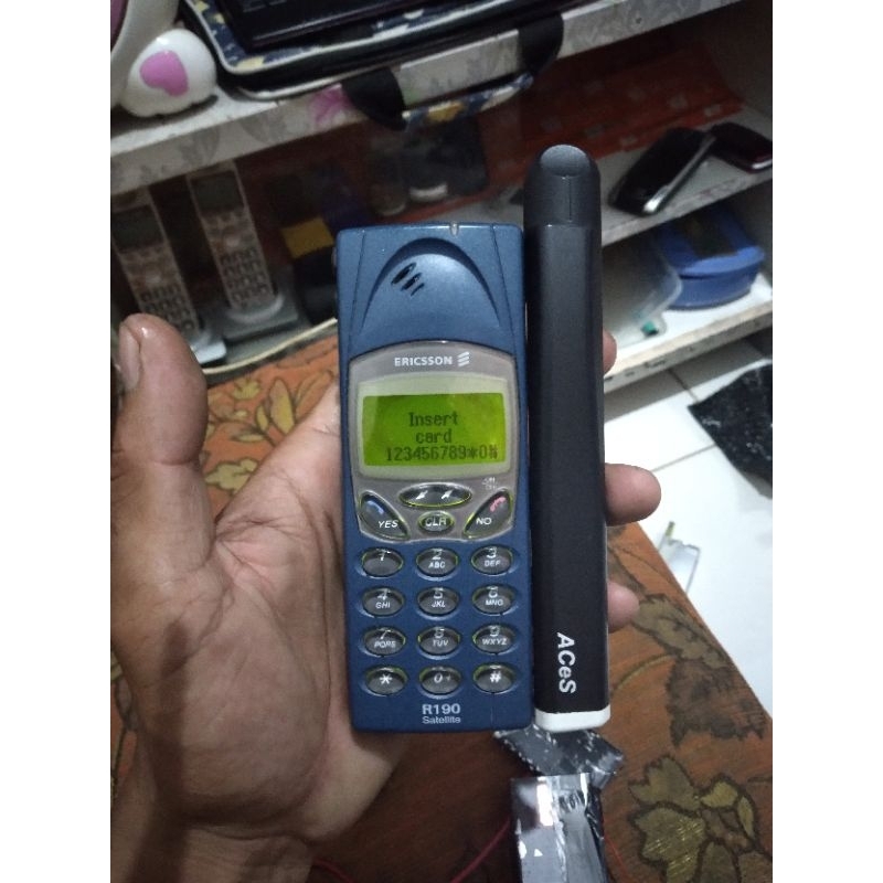 Ericsson R190 satellite hp jadul lawas antik unik cantik vintage kolesi