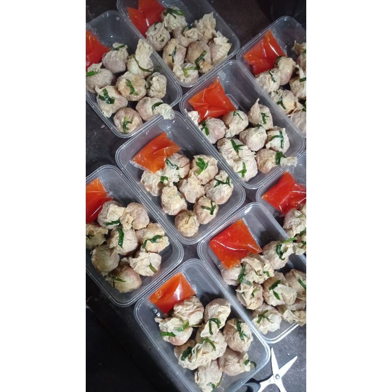 

EKADO FROZEN ISIAN TELHR PUYUH/KEJU MOZARELLA