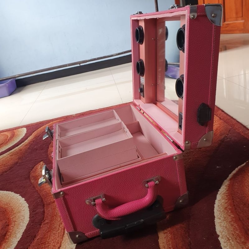 PRELOVED BEAUTY CASE MASAMI SHOUKO