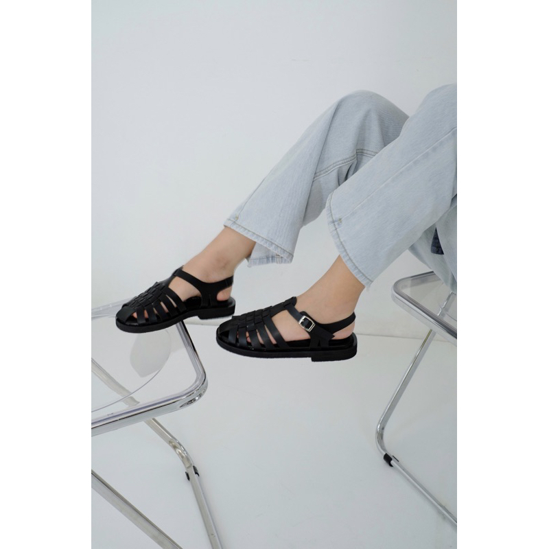 EASTMOUNTSIDE Melina Black - Sepatu Sandal Wanita