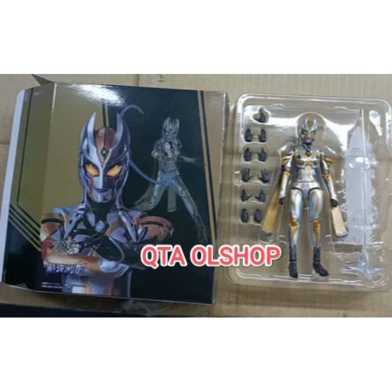 FREE STAND HOLDER ULTRAMAN ULTRAWOMAN CAMEARA SHF ULTRAWOMAN CAMEARA RECAST
