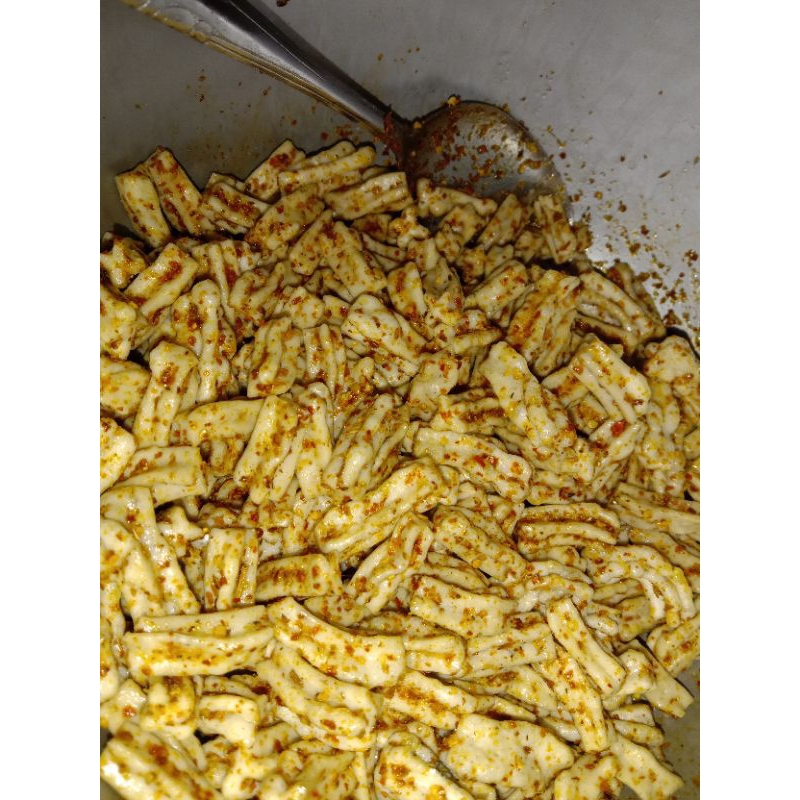 

kerupuk belimbing bantet pedas500gr